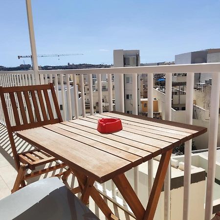Modern Apartment In Gzira Εξωτερικό φωτογραφία